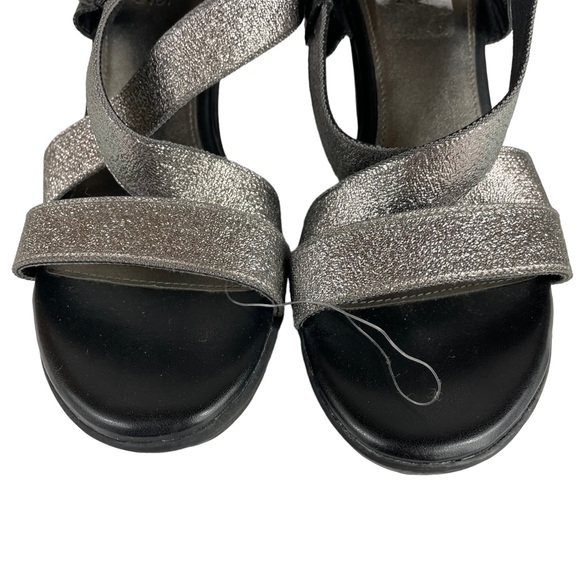 NWT Cliffs by White Mountain Metallic Glitter Strappy Slip-on Wedge Sandals 9.5 - Picture 3 of 12